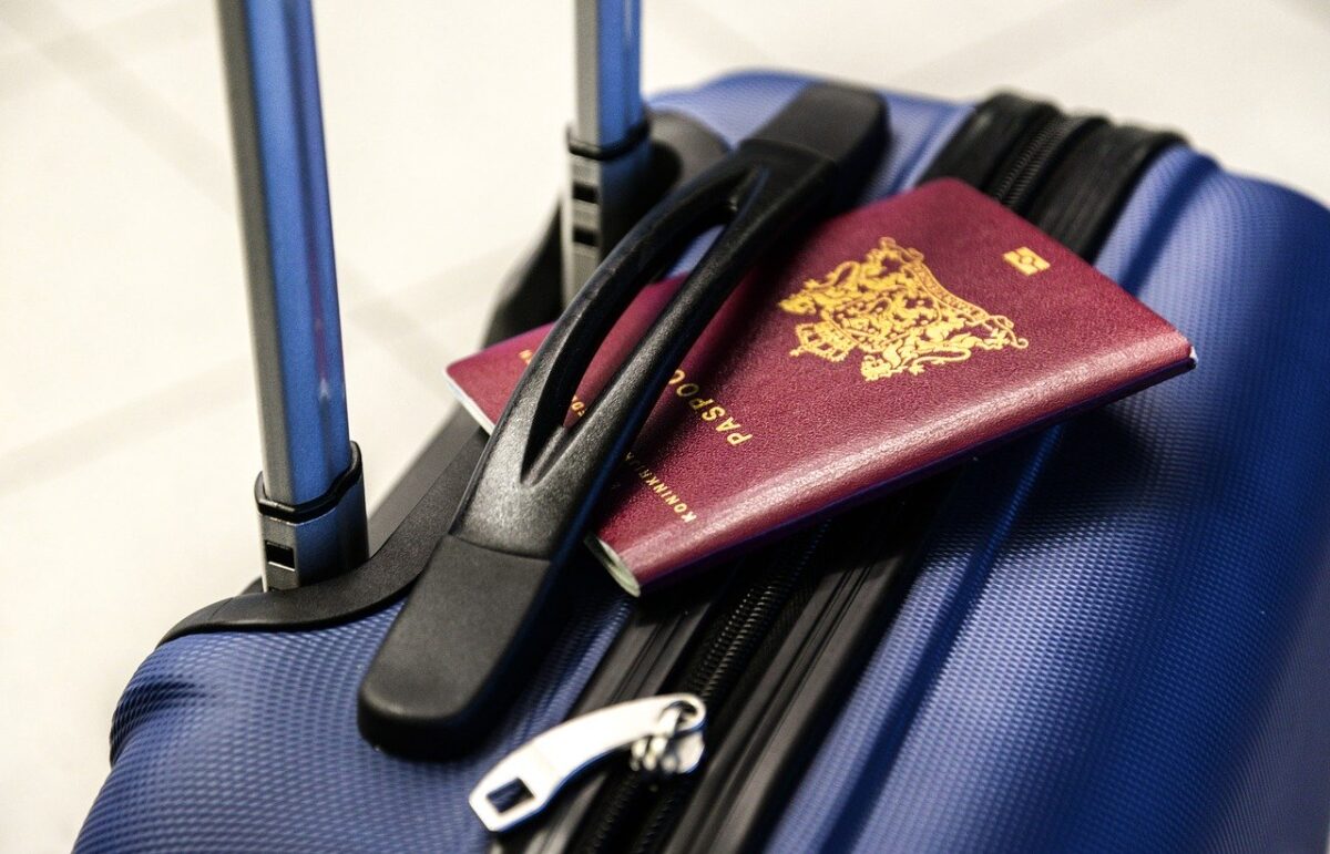 passport-2733068-1280 Rudy and Peter Skitterians da Pixabay passport-2733068-1280 Rudy and Peter Skitterians da Pixabay