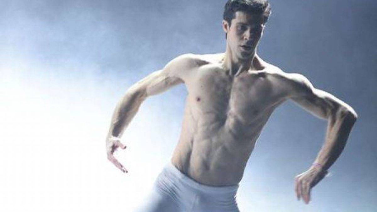 Roberto Bolle in dolce compagnia a Venezia