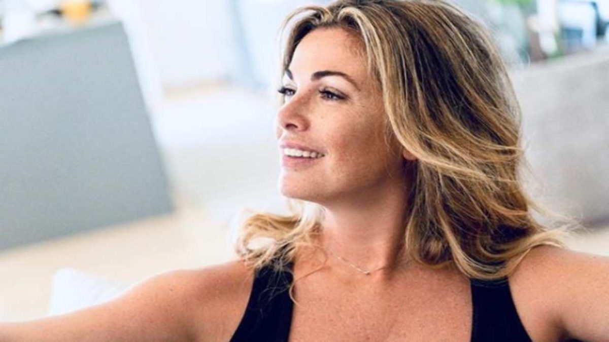 Vanessa Incontrada: dure critiche per la conduzione di Striscia
