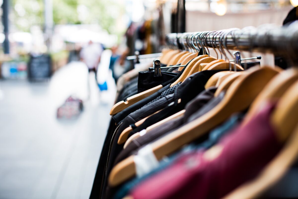 Abbigliamento usato: dove comprare capi di seconda mano