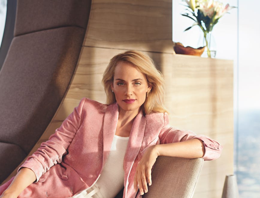 1551698598303932-Douglas-Amber-Valletta-2 1551698598303932-Douglas-Amber-Valletta-2