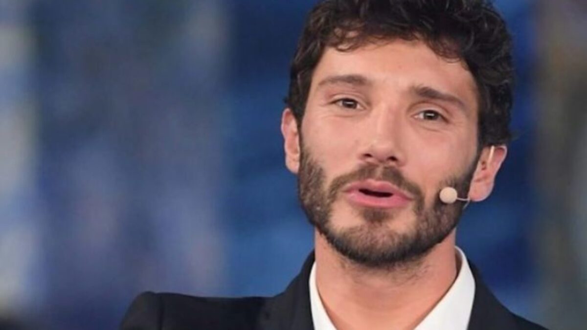 Stefano-De-Martino-Microfonato Stefano-De-Martino-Microfonato