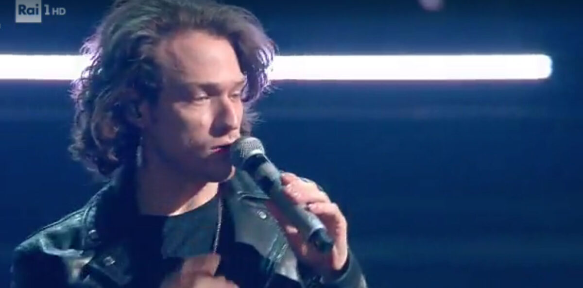 Irama è di nuovo single: convivenza interrotta Irama è di nuovo single: convivenza interrotta