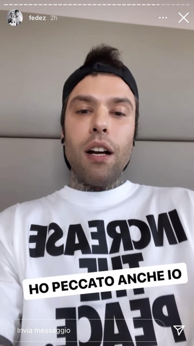 18:15 – Fedez spiega i suoi testi a chi lo accusa di frasi omofobe 18:15 – Fedez spiega i suoi testi a chi lo accusa di frasi omofobe