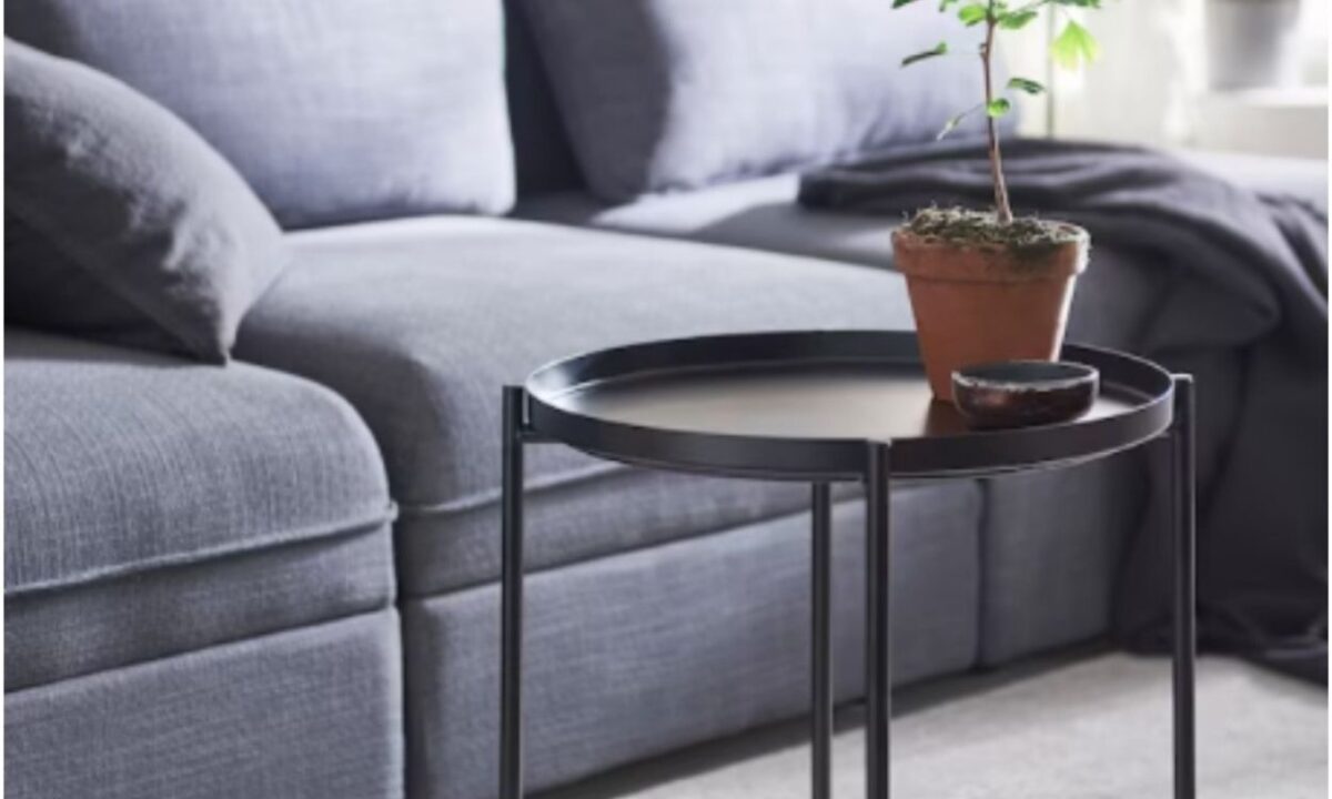 Arredamento Ikea: il tavolino economico e versatile