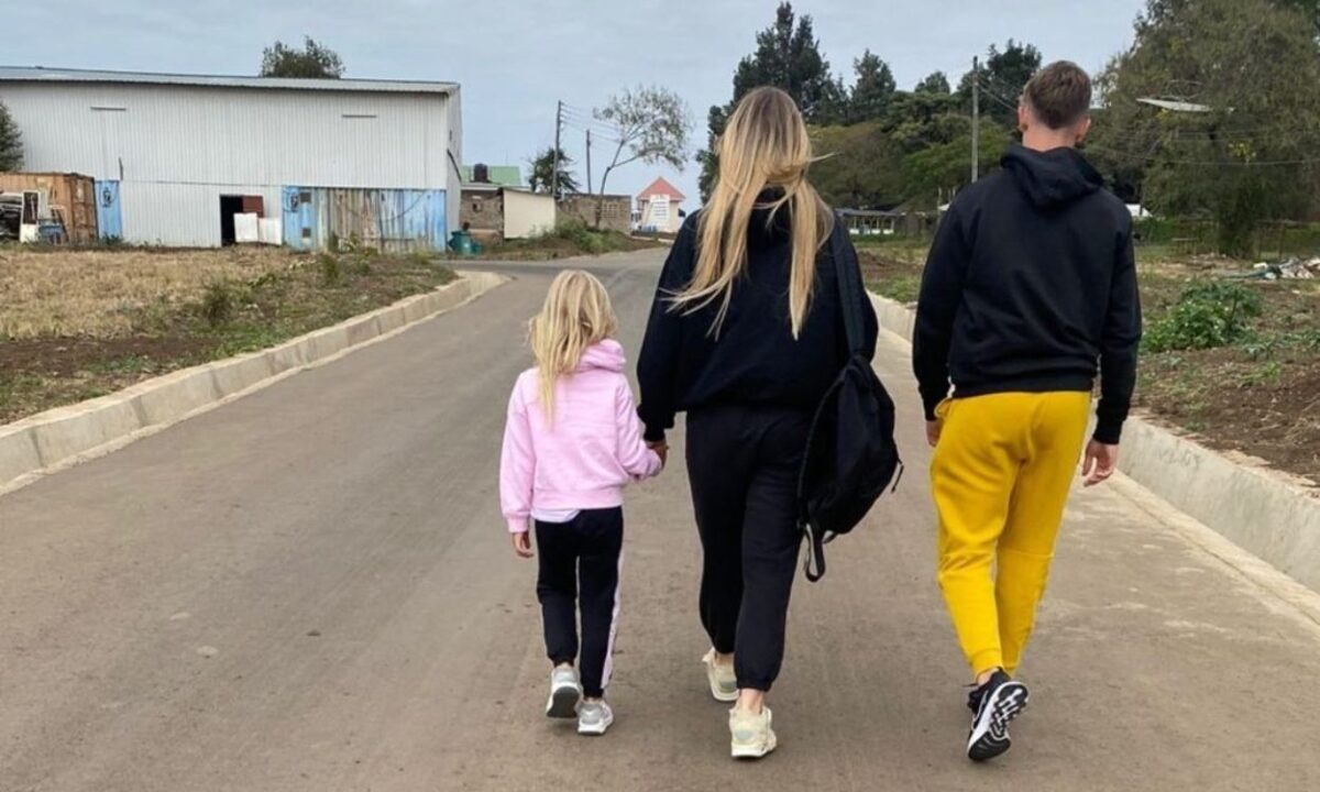 Ilary Blasi ha lasciato l’Italia: &egrave; partita con i figli…