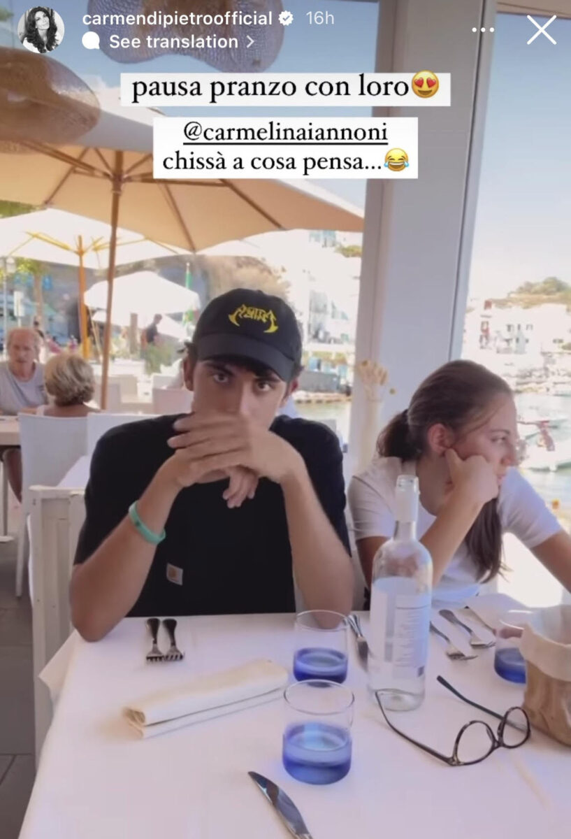 Isola dei Famosi: Carmen Di Pietro di nuovo in vacanza con loro Isola dei Famosi: Carmen Di Pietro di nuovo in vacanza con loro