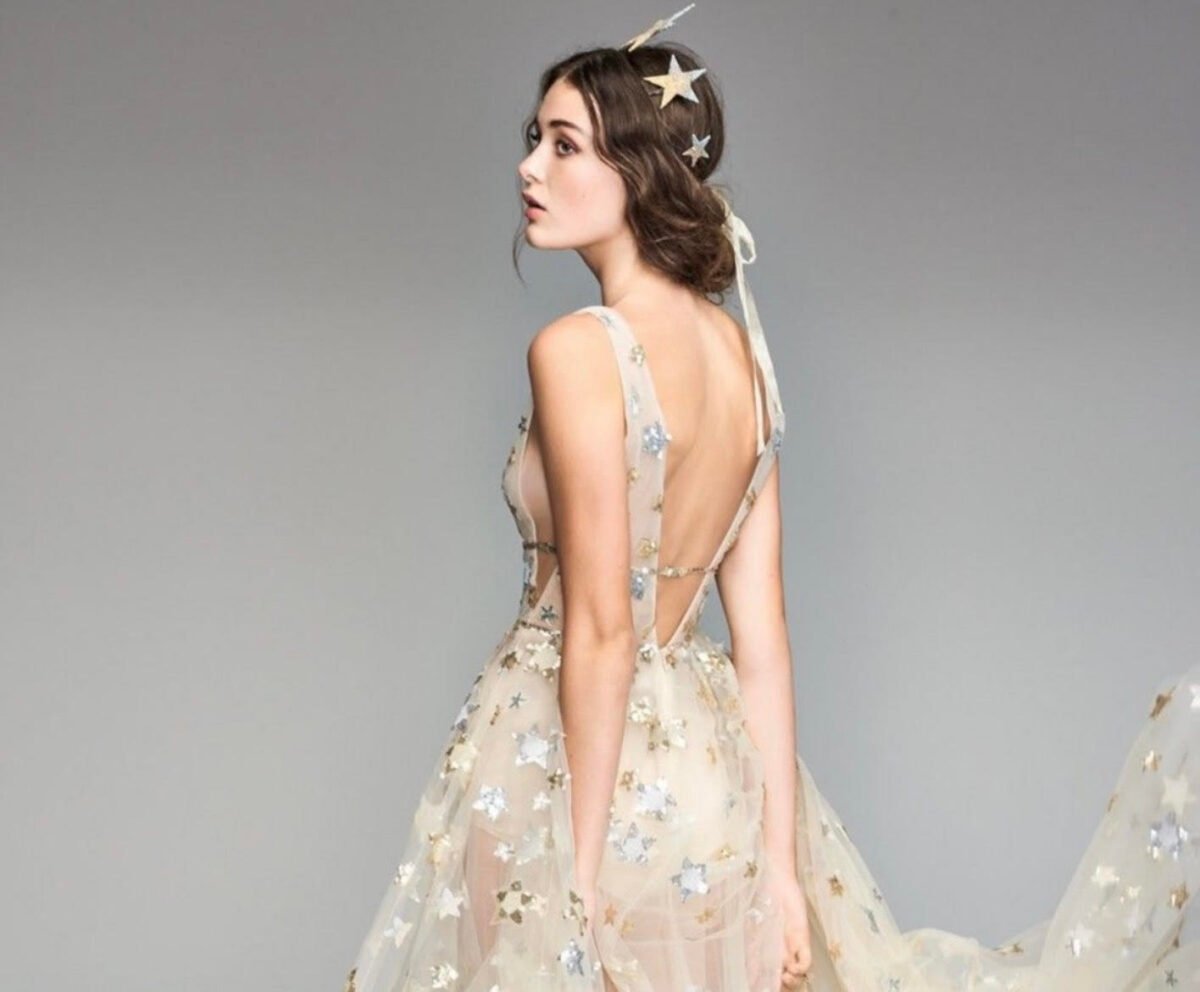 Matrimonio: pioggia di stelle sull’abito da sposa