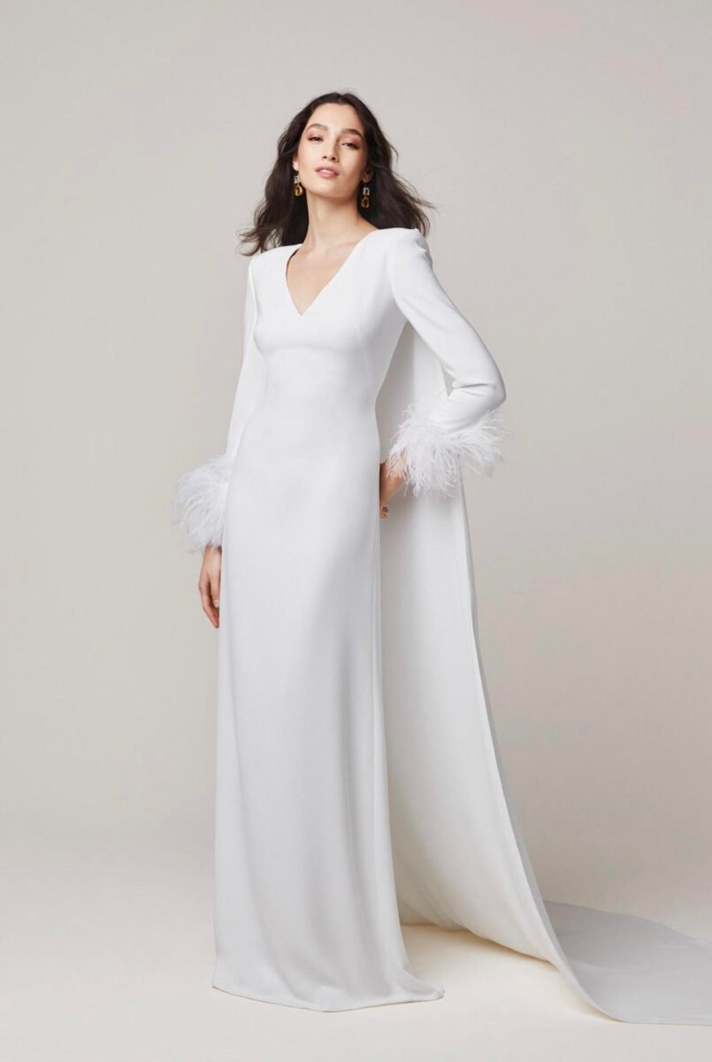 Matrimonio: l’abito da sposa con lo strascico Matrimonio: l’abito da sposa con lo strascico