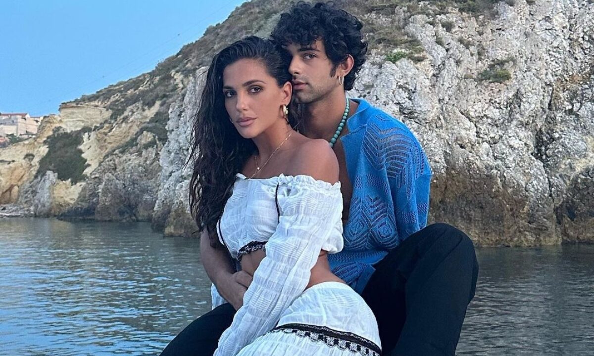 Elena D'Amario si è lasciata con Massimiliano Caiazzo? Elena D'Amario si è lasciata con Massimiliano Caiazzo?
