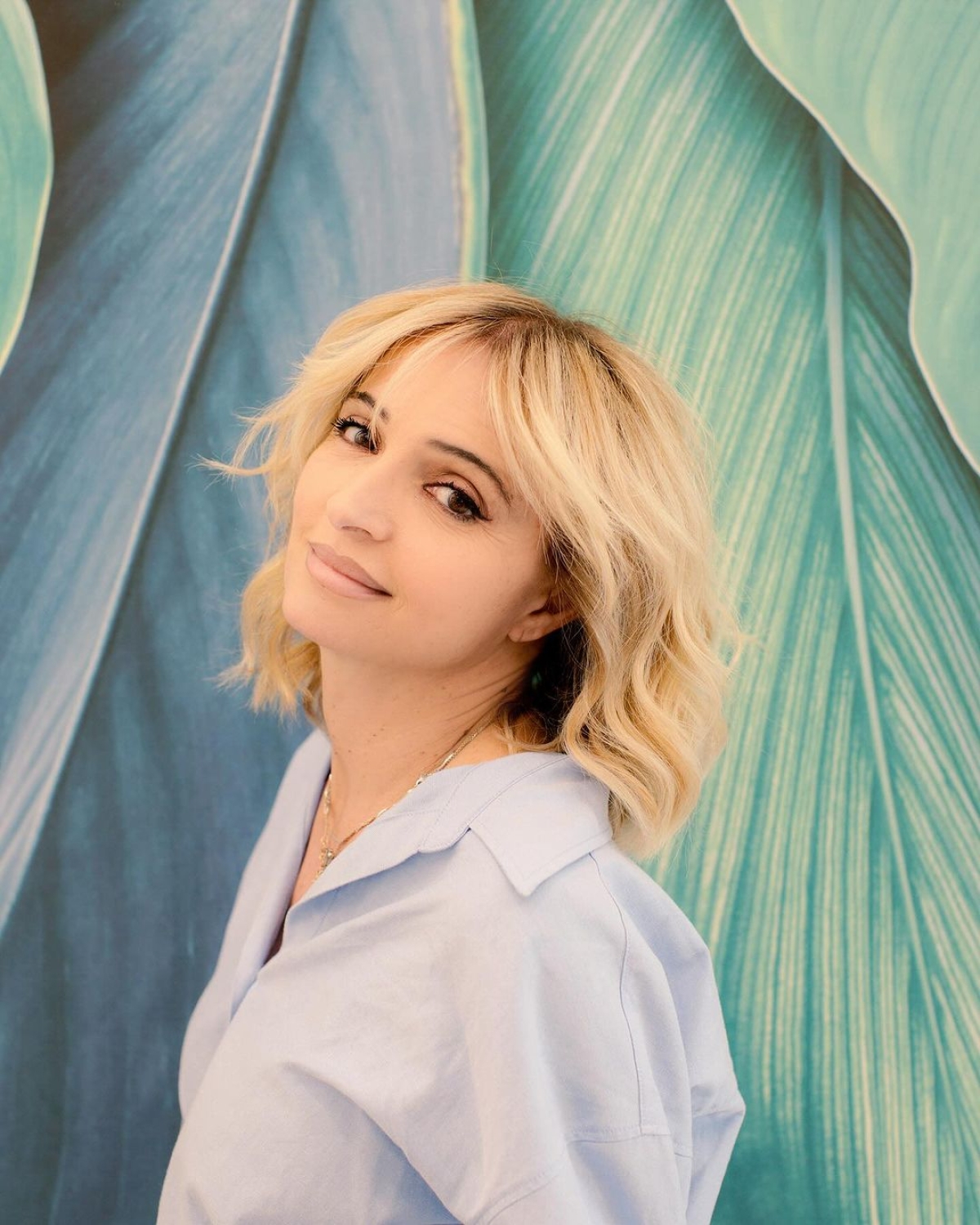 Veronica Peparini e Giulia Stabile non si seguono più sui social Veronica Peparini e Giulia Stabile non si seguono più sui social