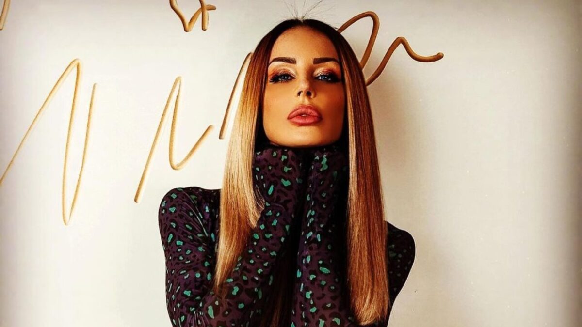 Fabrizio Corona diventa papà: la reazione di Nina Moric Fabrizio Corona diventa papà: la reazione di Nina Moric