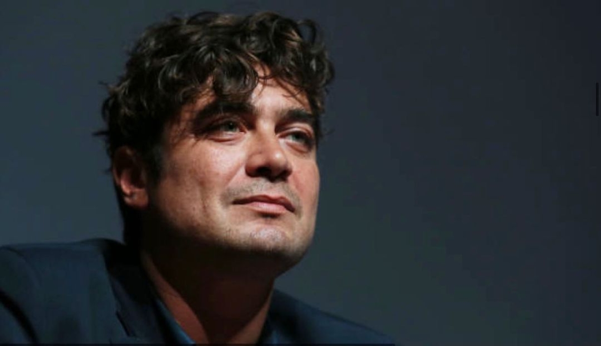 Riccardo Scamarcio fidanzato, la felicità della madre Riccardo Scamarcio fidanzato, la felicità della madre