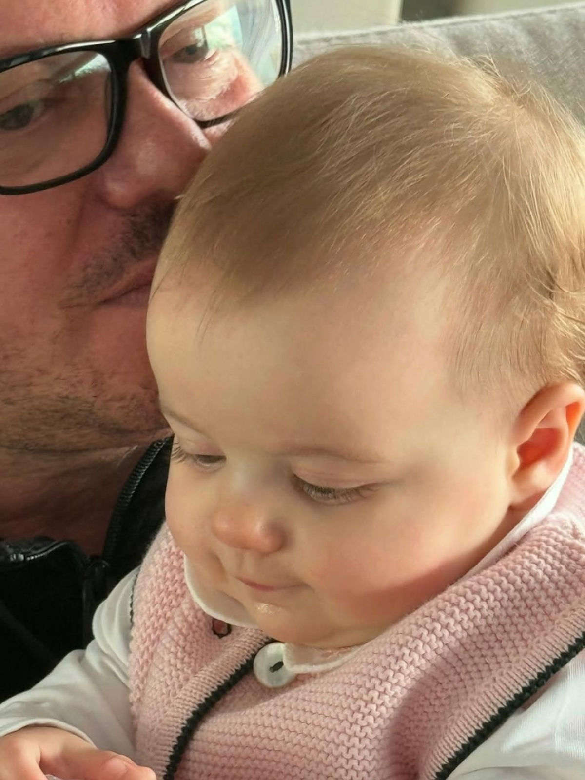 Gigi D’Alessio e il primo compleanno della figlia Ginevra Gigi D’Alessio e il primo compleanno della figlia Ginevra