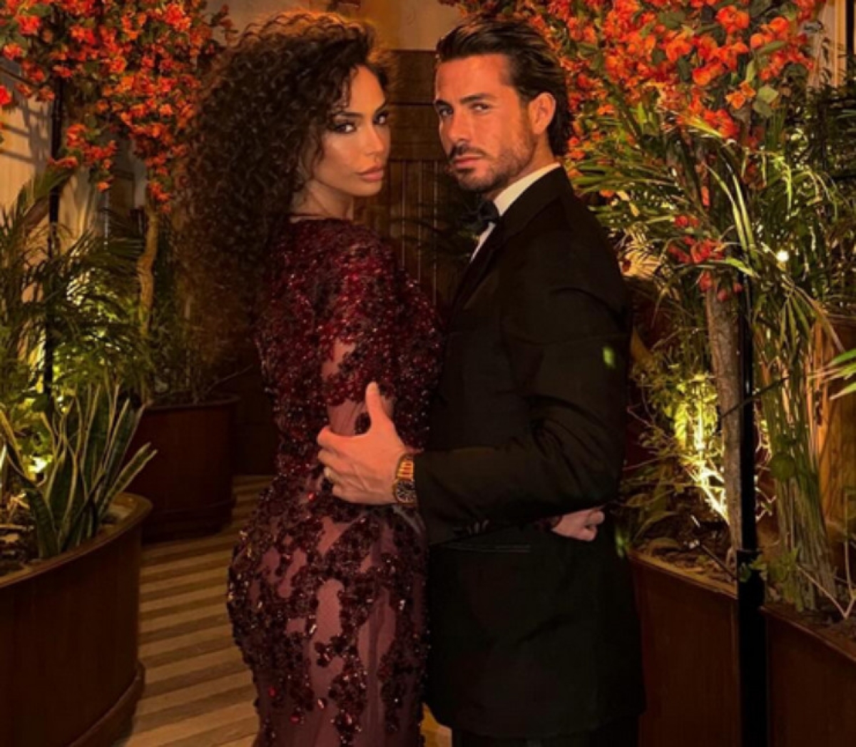 Foto Raffaella Fico con il compagno Armando Izzo Foto Raffaella Fico con il compagno Armando Izzo