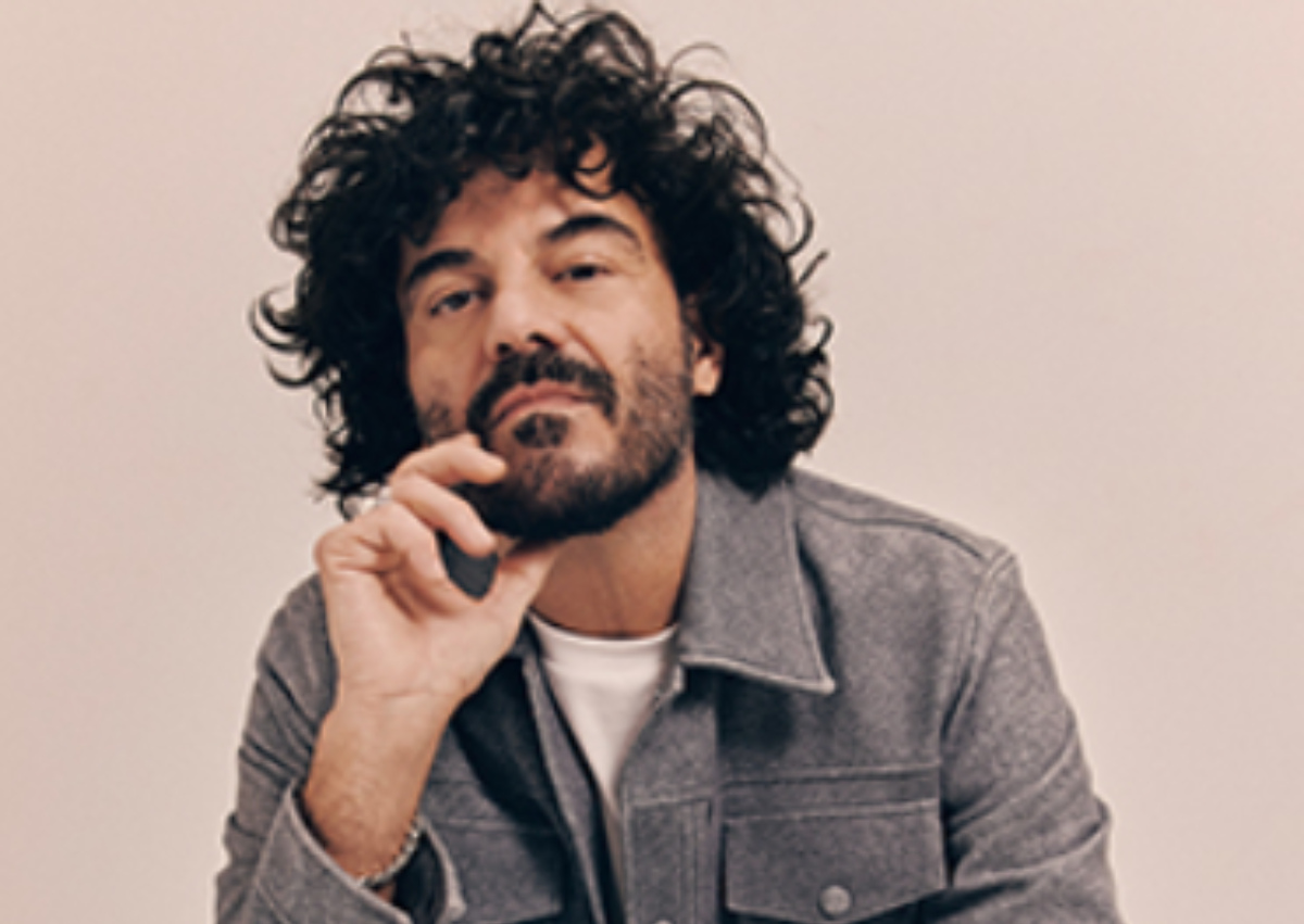 Video – Francesco Renga svela un retroscena con Ambra: “Ci siamo fatti…”