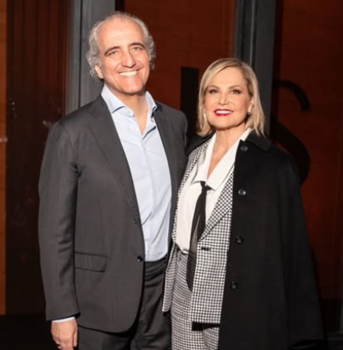 Foto Simona Ventura con il marito profilo ufficiale Instagram Foto Simona Ventura con il marito profilo ufficiale Instagram