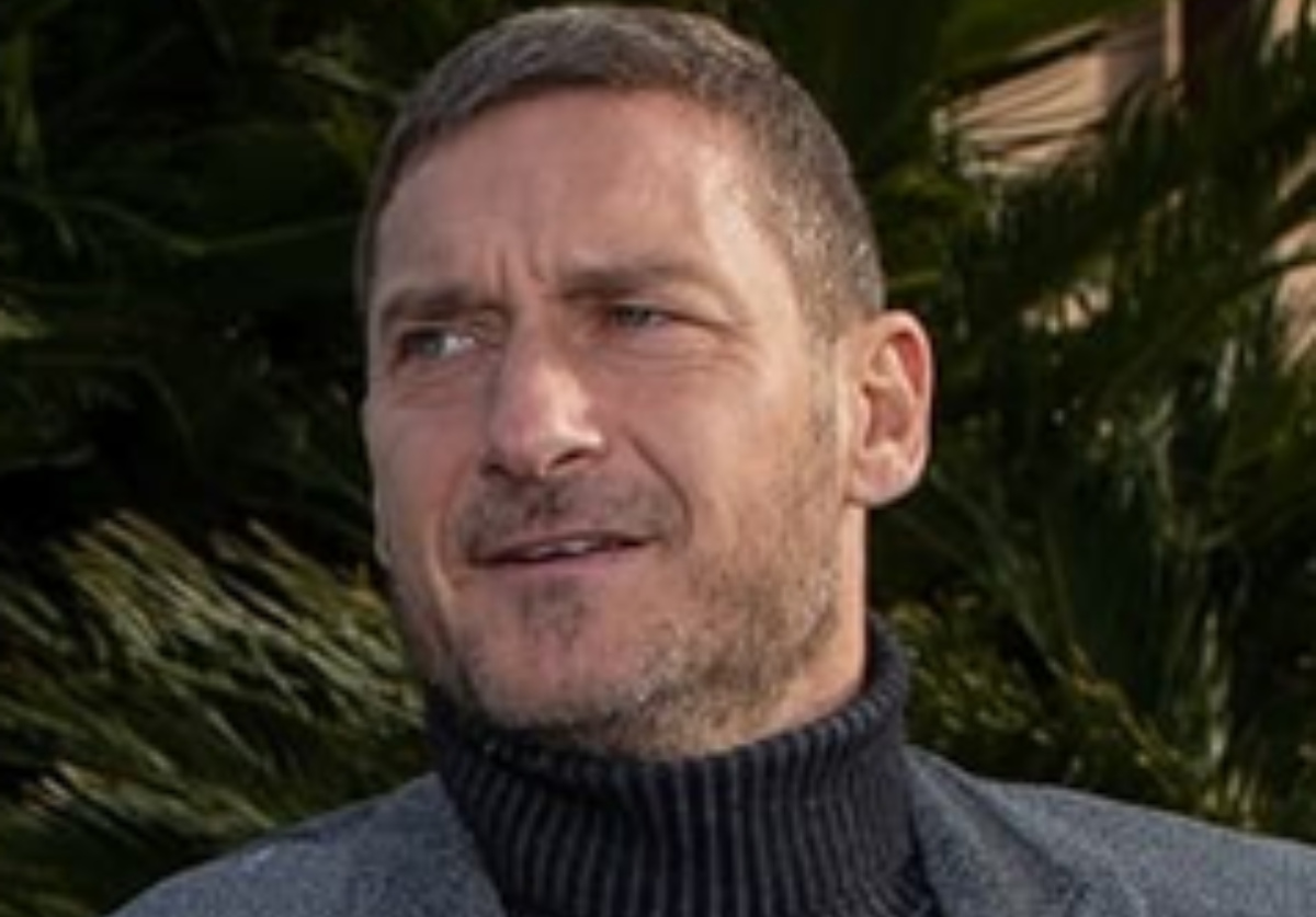 Francesco Totti, la villa aggredita da 2 mila vespe germaniche
