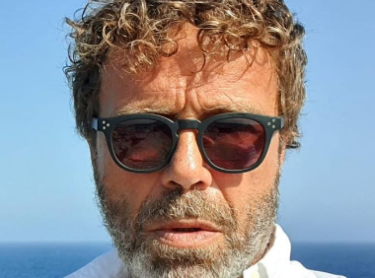 Massimo Ciavarro, dai fotoromanzi al cinema, oggi la vita ascetica
