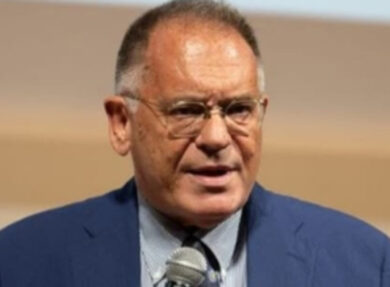 Alessandro Cecchi Paone, dall’insegnamento alla presenza online