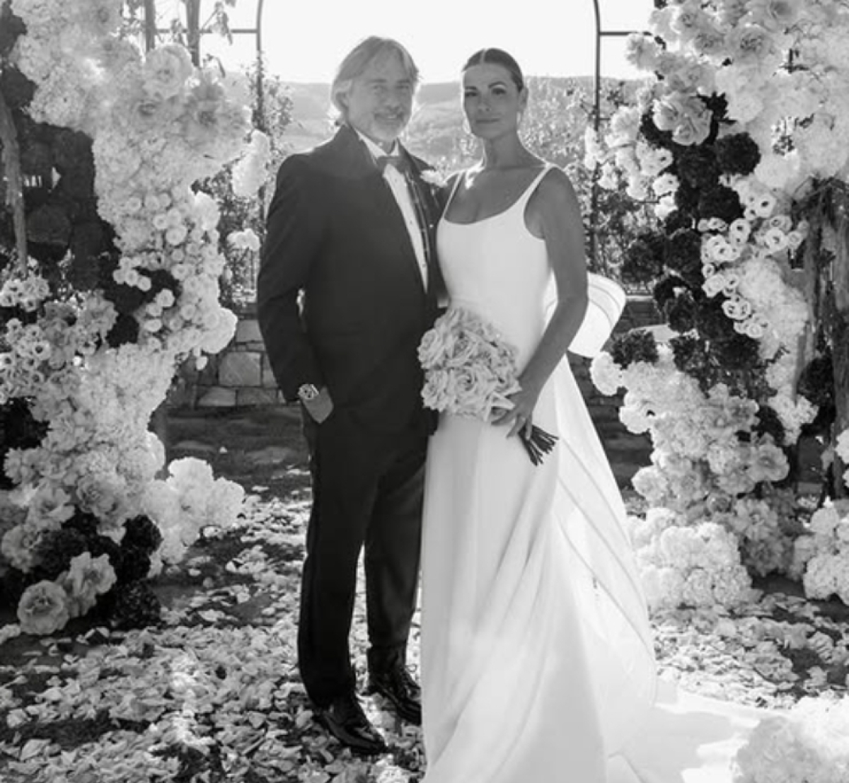 Foto Vanessa Incontrada con Rossano Laurini profilo ufficiale Instagram Foto Vanessa Incontrada con Rossano Laurini profilo ufficiale Instagram
