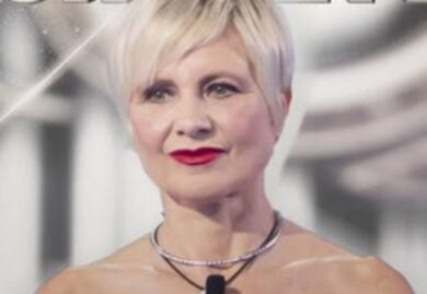 Antonella Elia parla dall’ospedale: “Un tumore borderline”